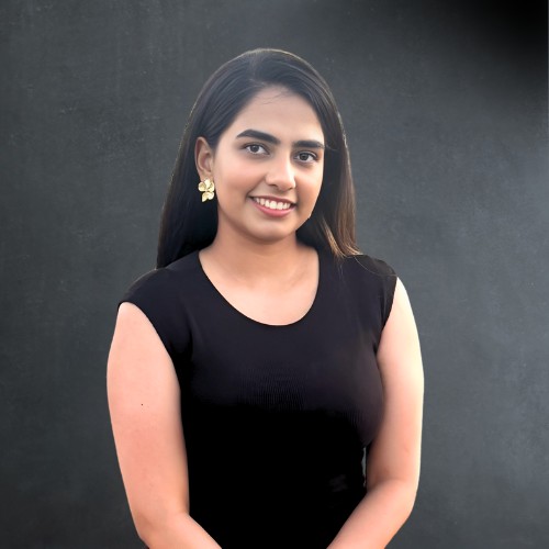 Vani Khanna - Senior Paralegal at Axis Solicitors
